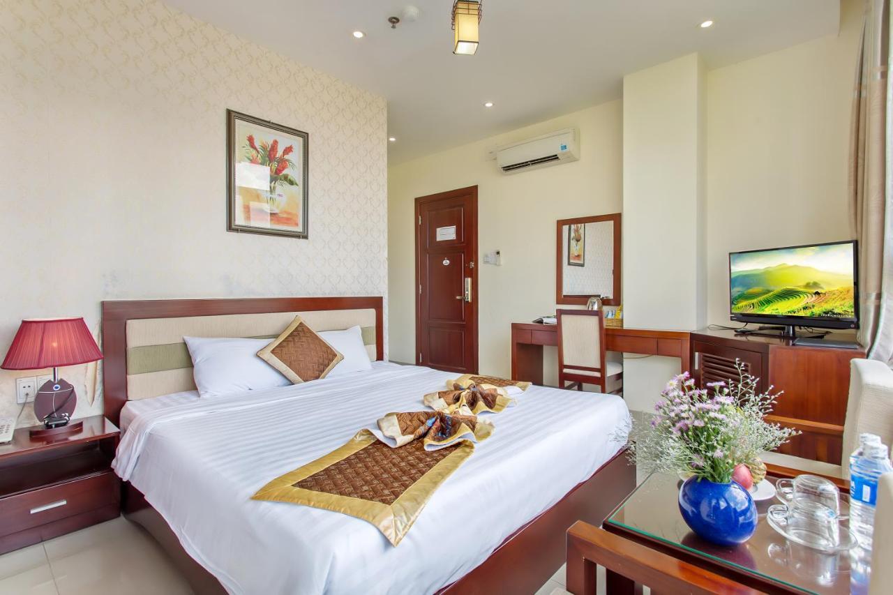 Gia Linh Hotel Da Nang Exterior photo